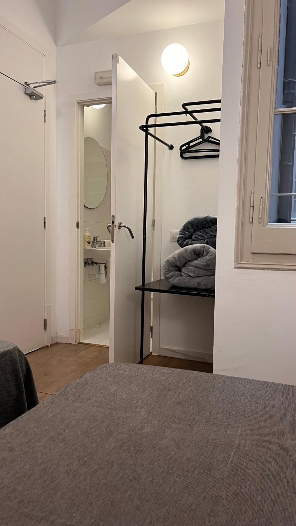 Hostal Argo Βαρκελώνη Εξωτερικό φωτογραφία