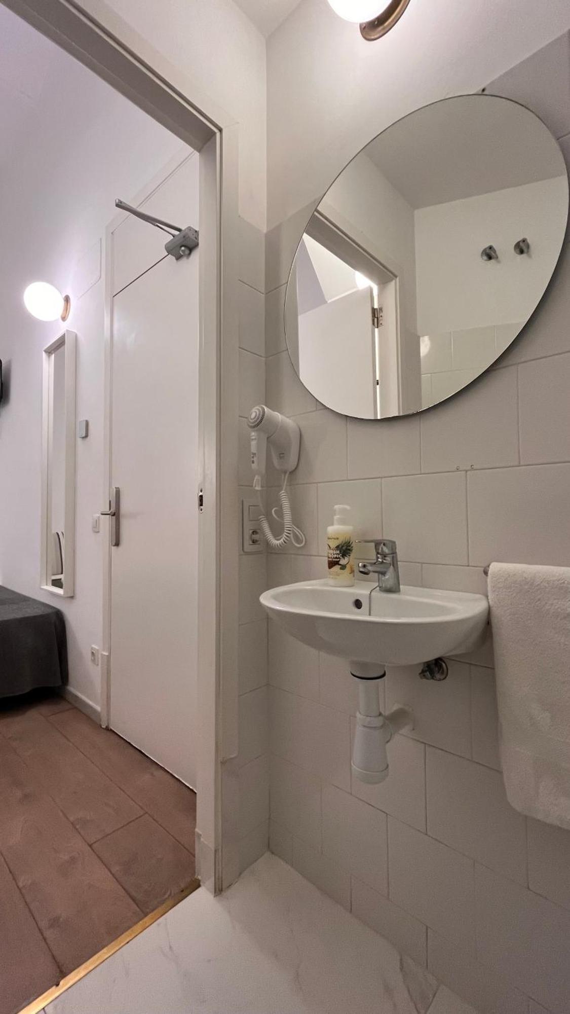 Hostal Argo Βαρκελώνη Δωμάτιο φωτογραφία