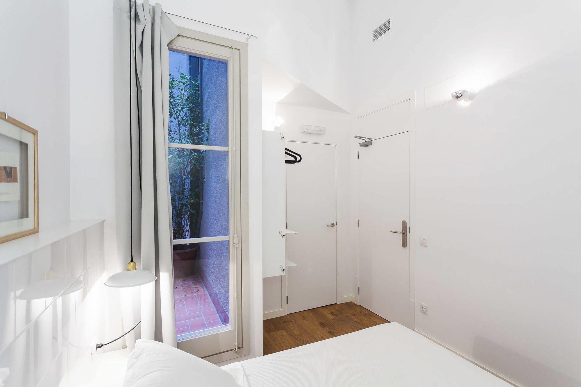 Hostal Argo Βαρκελώνη Εξωτερικό φωτογραφία